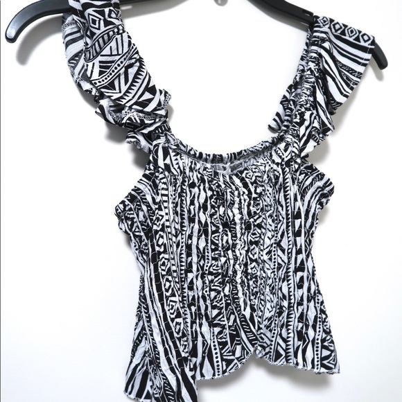 NWT Kiwi + Punch Girls Large Black & White Aztec Tank - Picture 4 of 7